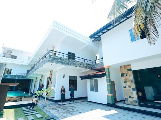 Mama'S Boutique Beach Hotel Negombo Exterior photo